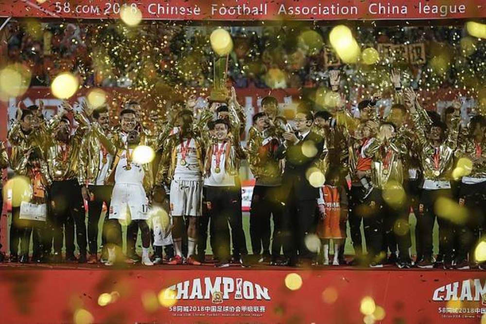16张魔性笑脸搭配16张动态海报中的洗脑笑声，让“欢乐病毒”直抵观众内心，带来极强的快乐冲击波，是真正笑声不断欢乐无限